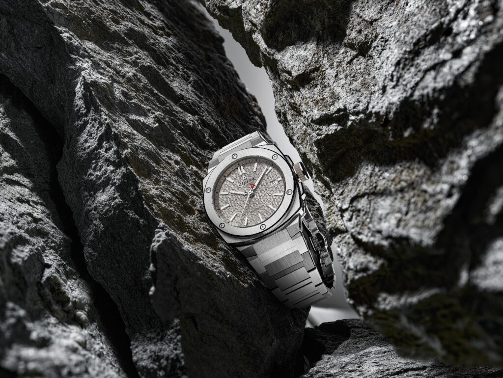 アルチビオ  2点 Alpina Alpiner Extreme Automatic - Horological Digest